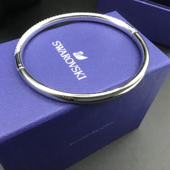 Swarovski Crystals Bangle #5184515 new in box - Picture 6 of 8